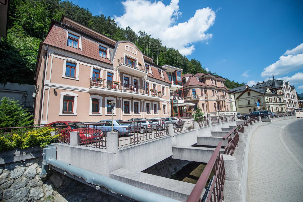 Garni Hotel Praha Trenčianske Teplice Екстериор снимка